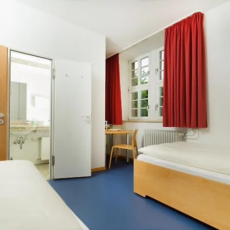 Bildungshaus Отель Мосбах