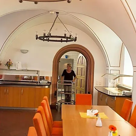 Bildungshaus Neckarelz 2*